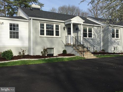 2177 Chain Bridge Rd, Vienna, VA, 22182-3747 | Card Image