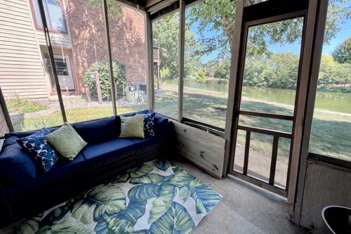 2134-2134 Harbortown Cir, Champaign, IL, 61821-6400 | Card Image