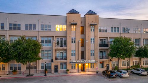 unit-114-201 W Lancaster Ave, Fort Worth, TX, 76102-6664 | Card Image