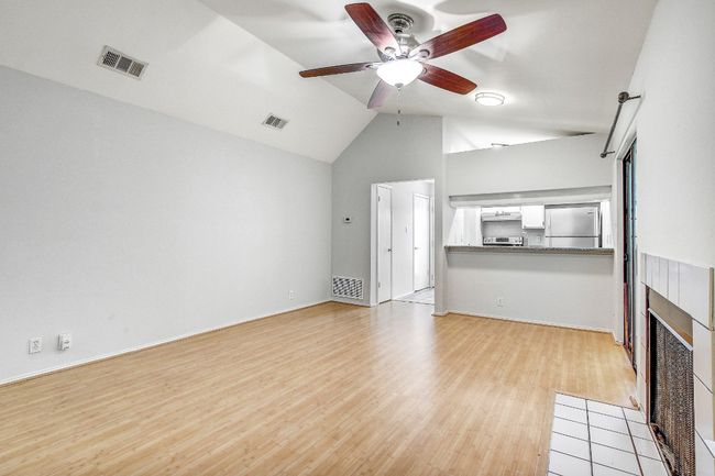 APT-2022 - 2215 Post Rd, Condo with 1 bedrooms, 1 bathrooms and 1 parking in Austin TX | Image 7