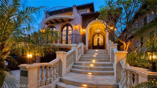 804 N Maria Ave, Redondo Beach, CA, 90277-2242 | Card Image