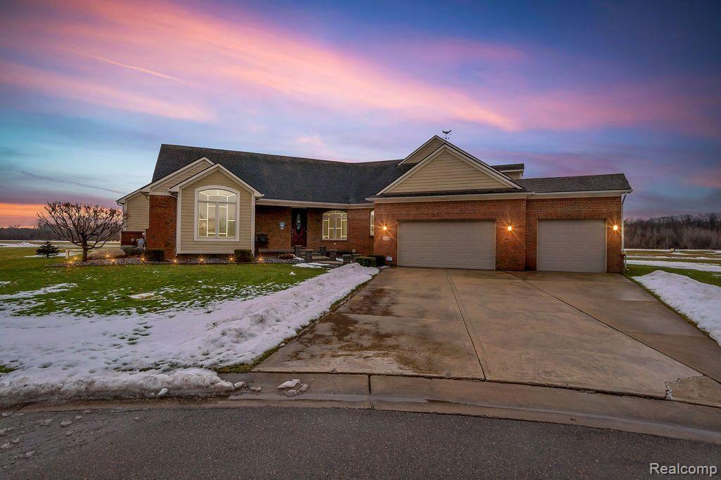 15085 Lindbergh, For Sale in Fenton Twp Zoocasa