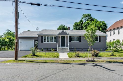 15 Sargent St, North Andover, MA, 01845-2338 | Card Image