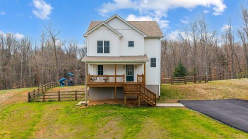 240 Ned Brown Rd, Amherst, VA, 24521-3304 | Card Image