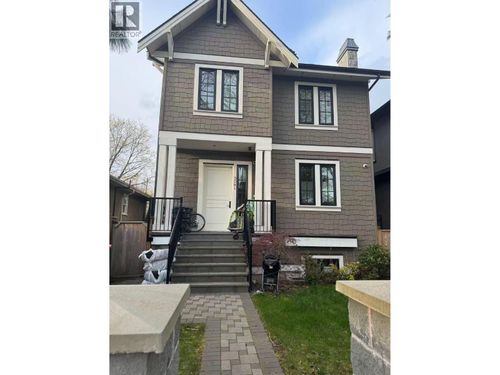 3000 W 15th Ave, Vancouver, BC, V6K | Card Image
