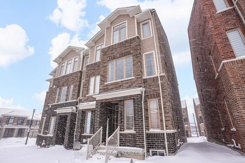 2844 Whites Rd, Pickering, ON, L1X0R6 | Card Image