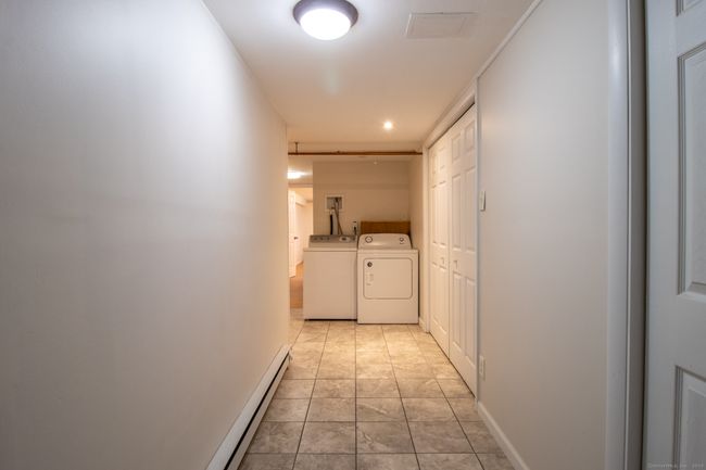 107 Travis Dr, House other with 3 bedrooms, 1 bathrooms and null parking in Bridgeport CT | Image 11