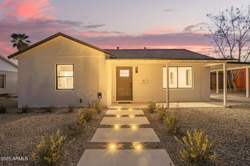 9042 N 3rd Ave, Phoenix, AZ, 85021-3510 | Card Image