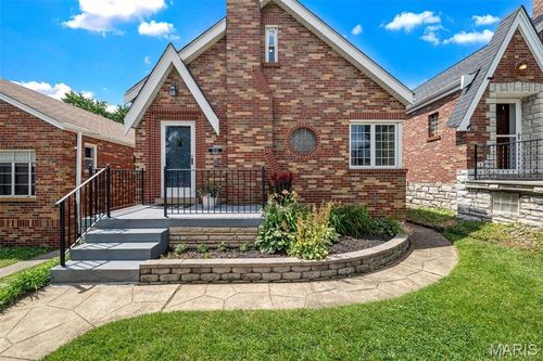 6534 Winona Ave, Saint Louis, MO, 63109-1216 | Card Image