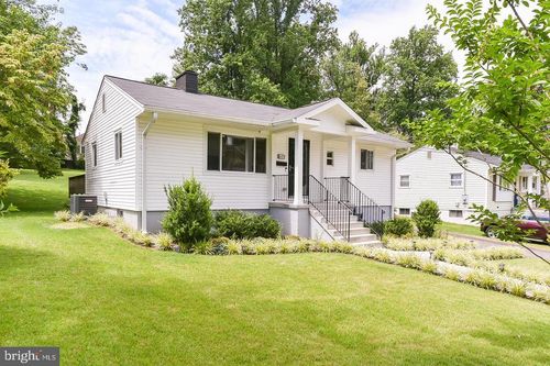 6429 Maplewood Dr, FALLS CHURCH, VA, 22041-1212 | Card Image