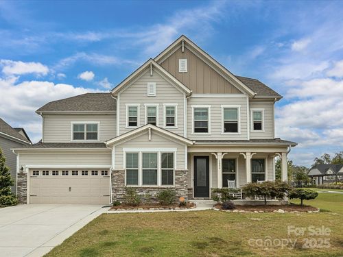 1086 Macallum Dr Nw, Concord, NC, 28027-8777 | Card Image