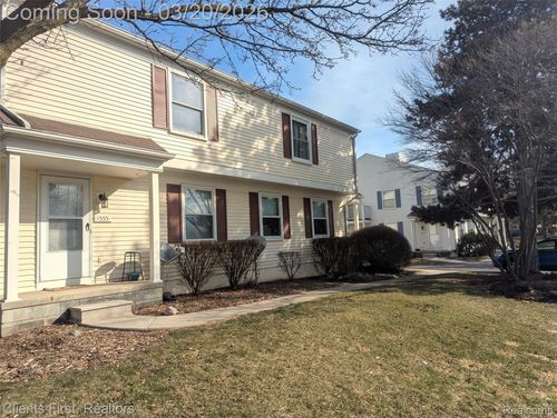 1555 Mariner Dr, Walled Lake, MI, 48390-3656 | Card Image