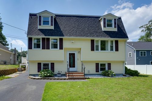 1 Fenner St, Billerica, MA, 01821-3637 | Card Image