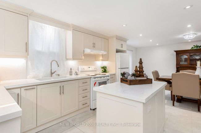 8071 Kipling Ave, House other with 4 bedrooms, 2 bathrooms and 6 parking in Woodbridge ON | Image 20