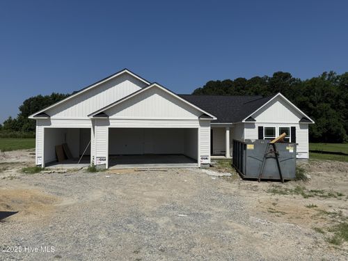 103 Maxwell Farm Ln, Selma, NC, 27576-4403 | Card Image