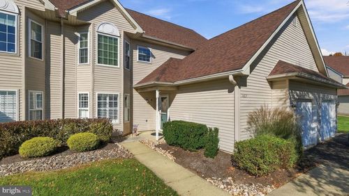 65-1665 Peach Tree Ln, WARRINGTON, PA, 18976-2805 | Card Image