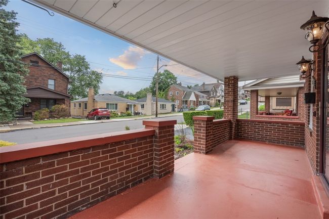 2830 Castlegate Ave, House other with 3 bedrooms, 2 bathrooms and 3 parking in Brookline PA | Image 5