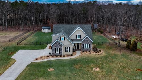 217 Sunset Ridge Dr, Concord, VA, 24538-3591 | Card Image