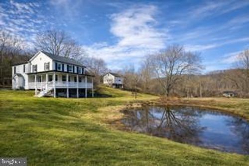 2450 Fissels Church Rd, GLEN ROCK, PA, 17327-9034 | Card Image