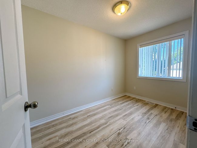 25 Chloe St, House attached with 3 bedrooms, 2 bathrooms and 1 parking in Saint Catharines ON | Image 14