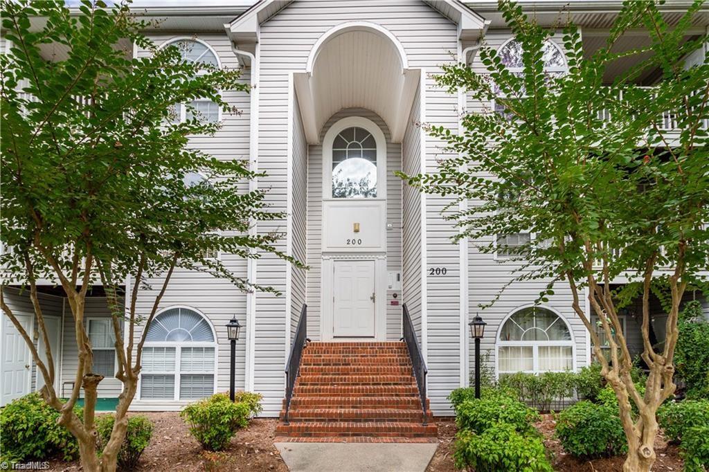 Quietwood Dr, Winston Salem, NC 27103