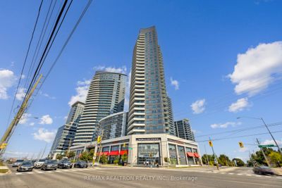 PH303 - 7171 Yonge St, Condo with 3 bedrooms, 2 bathrooms and 1 parking in Thornhill ON | Image 2