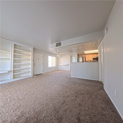 2091-8070 W Russell Rd, Las Vegas, NV, 89113-1549 | Card Image