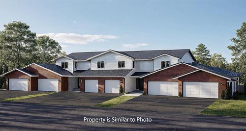 935-13193-E Velp Avenue, SUAMICO, WI, 54313 | Card Image