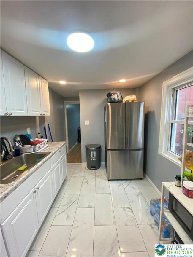 522 N Jordan St, Townhouse with 4 bedrooms, 1 bathrooms and null parking in Allentown PA | Image 9
