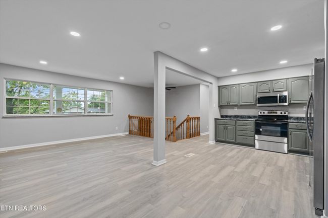 10821 Sonja Dr, House other with 4 bedrooms, 2 bathrooms and null parking in Knoxville TN | Image 9