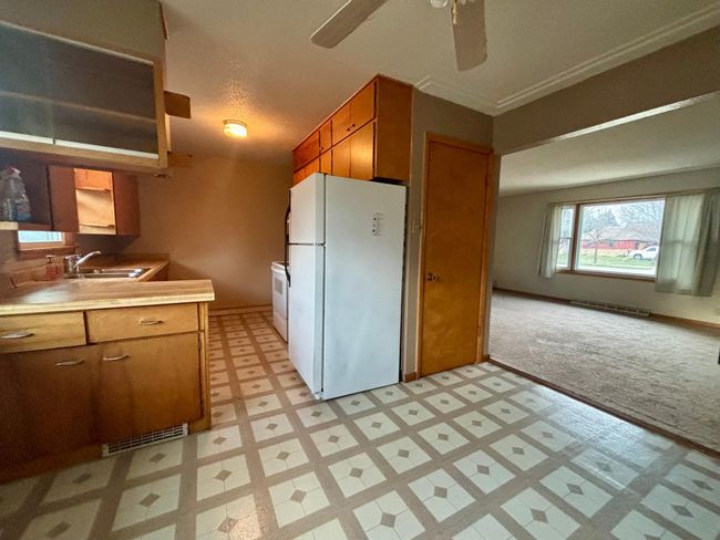 344 Milkyway St N, House other with 3 bedrooms, 2 bathrooms and null parking in Cosmos MN | Image 5