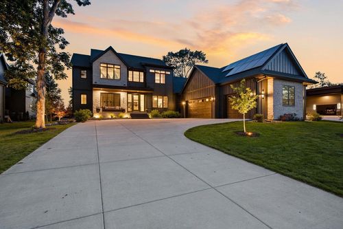 4937 Championship Circle, Westport, WI, 53597 | Card Image