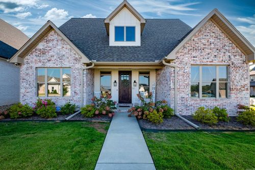 50 Fletcher Ridge Cir, Little Rock, AR, 72223-9075 | Card Image