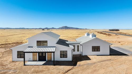 6695 E Magnolia Dr, Prescott Valley, AZ, 86315-8206 | Card Image