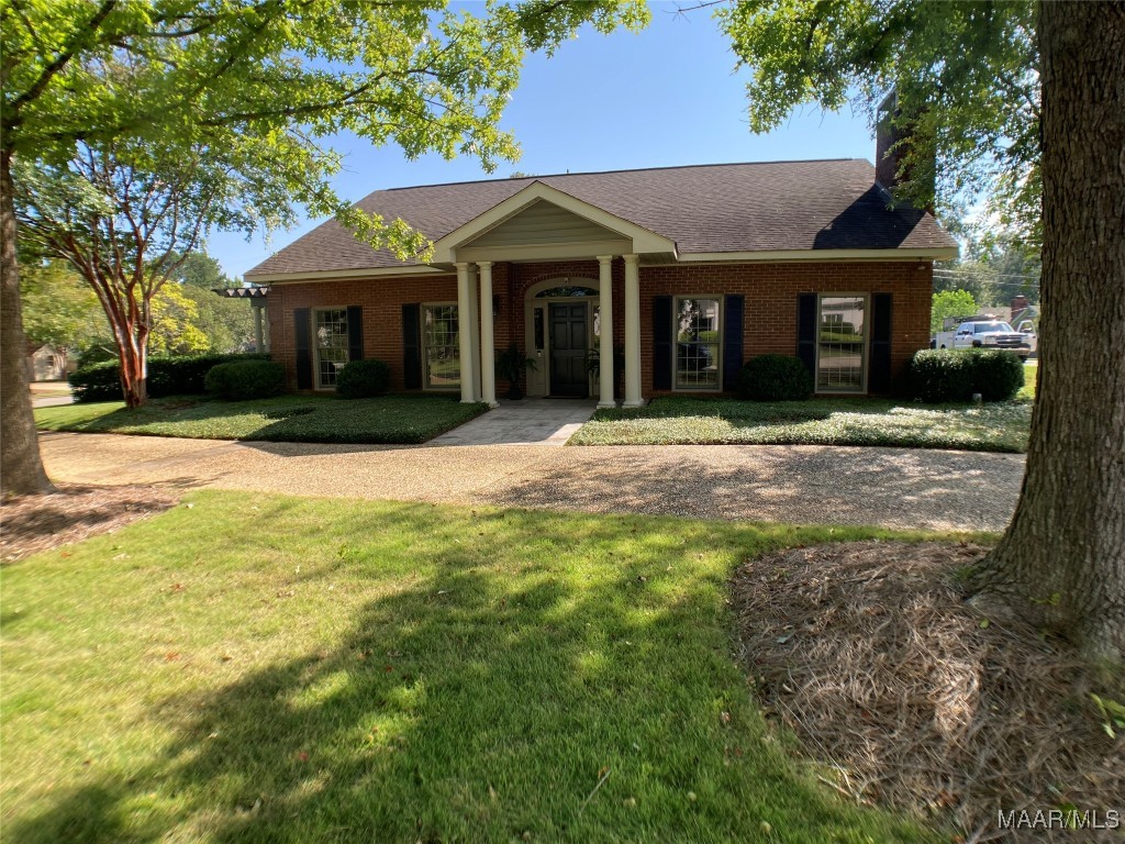 Jamestown Dr, Montgomery, AL 36111