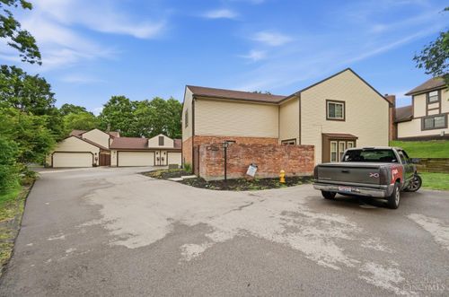 1360 Black Forest Dr, West Carrollton, OH, 45449-2394 | Card Image