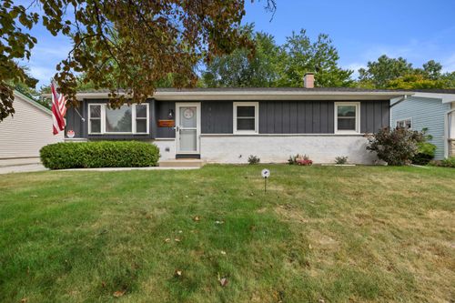 8915 17th Ave, Kenosha, WI, 53143-6805 | Card Image