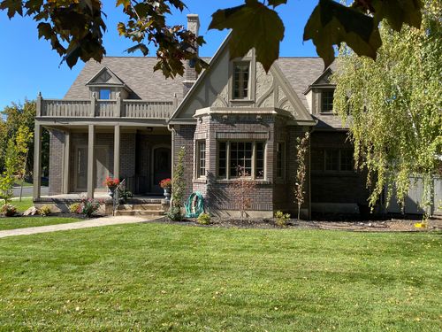 109 N Main St, Springville, UT, 84663-1353 | Card Image