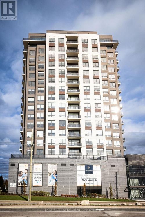 905-4286 King St E, Kitchener, ON, N2P0L2 | Card Image