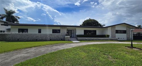 9120 Little River Dr, Miami, FL, 33147-3243 | Card Image