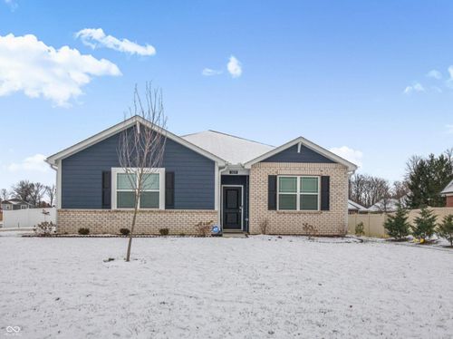 3809 S Woodfield Dr, New Palestine, IN, 46163-9167 | Card Image