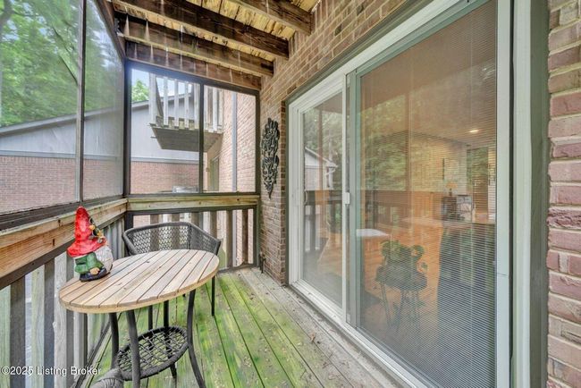 5503 Forest Lake Dr, Condo with 2 bedrooms, 3 bathrooms and null parking in Prospect KY | Image 20