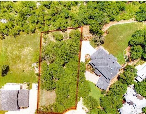 1128 Mallard Pointe Dr, Cedar Hill, TX, 75104-6911 | Card Image
