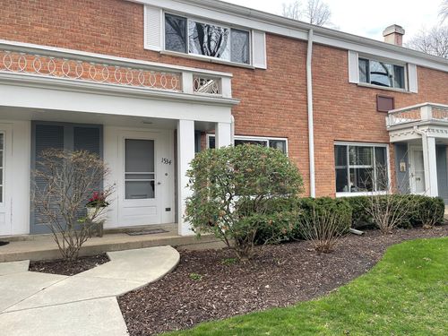 1534 Palmgren Dr, Glenview, IL, 60025-4372 | Card Image