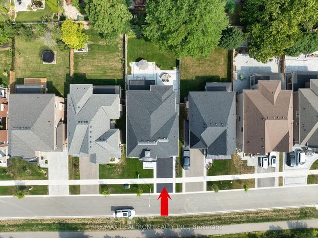 92 Klees Cres, House other with 4 bedrooms, 4 bathrooms and 2 parking in Aurora ON | Image 4