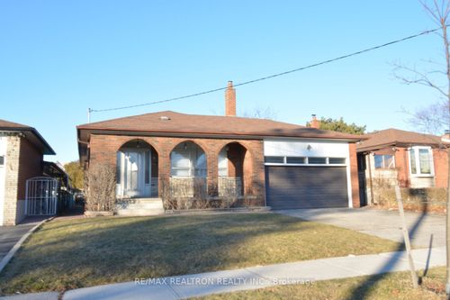 46 Conamore Crescent, North York, ON, M3J1H4 | Card Image