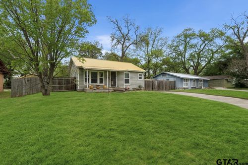 506 Ferguson St, Lindale, TX, 75771-3303 | Card Image