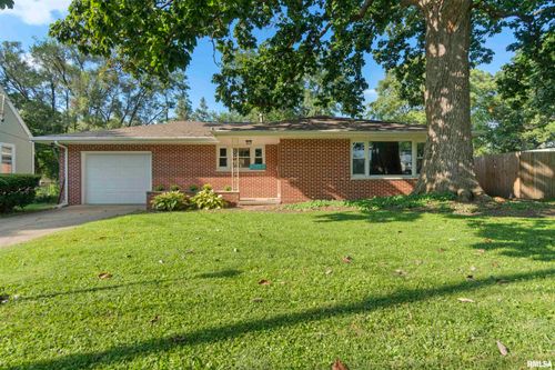 1119 E Melbourne Avenue, Peoria, IL, 61603 | Card Image