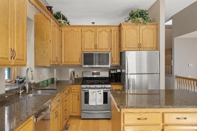 13584 Aspen Dr, House other with 5 bedrooms, 4 bathrooms and null parking in Rogers MN | Image 10