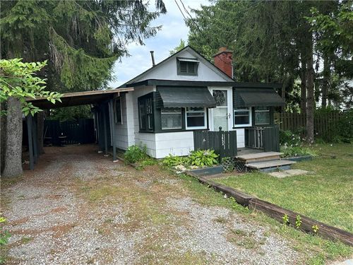 3852 Roxborough Ave, Crystal Beach, ON, L0S1B0 | Card Image